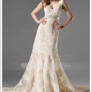 Wedding dress-never worn